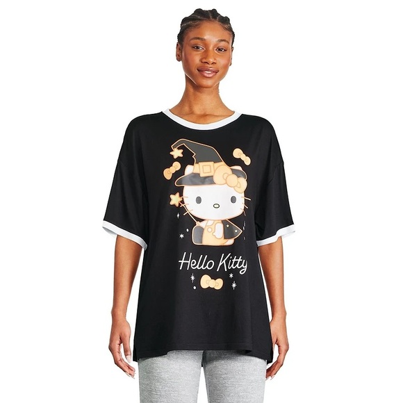 Sanrio Tops - NWT Sanrio Hello Kitty Oversized Halloween Graphic T-Shirt Size Medium